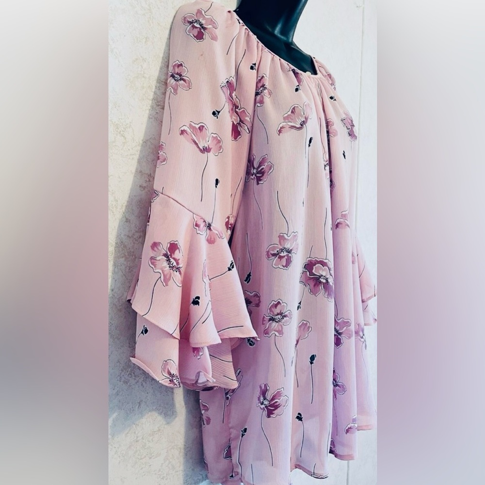 CHAPS Women's Spring Group Pink Floral Top Blouse Flare Sleeves Flowy Medium NEW - Picture 3 of 12